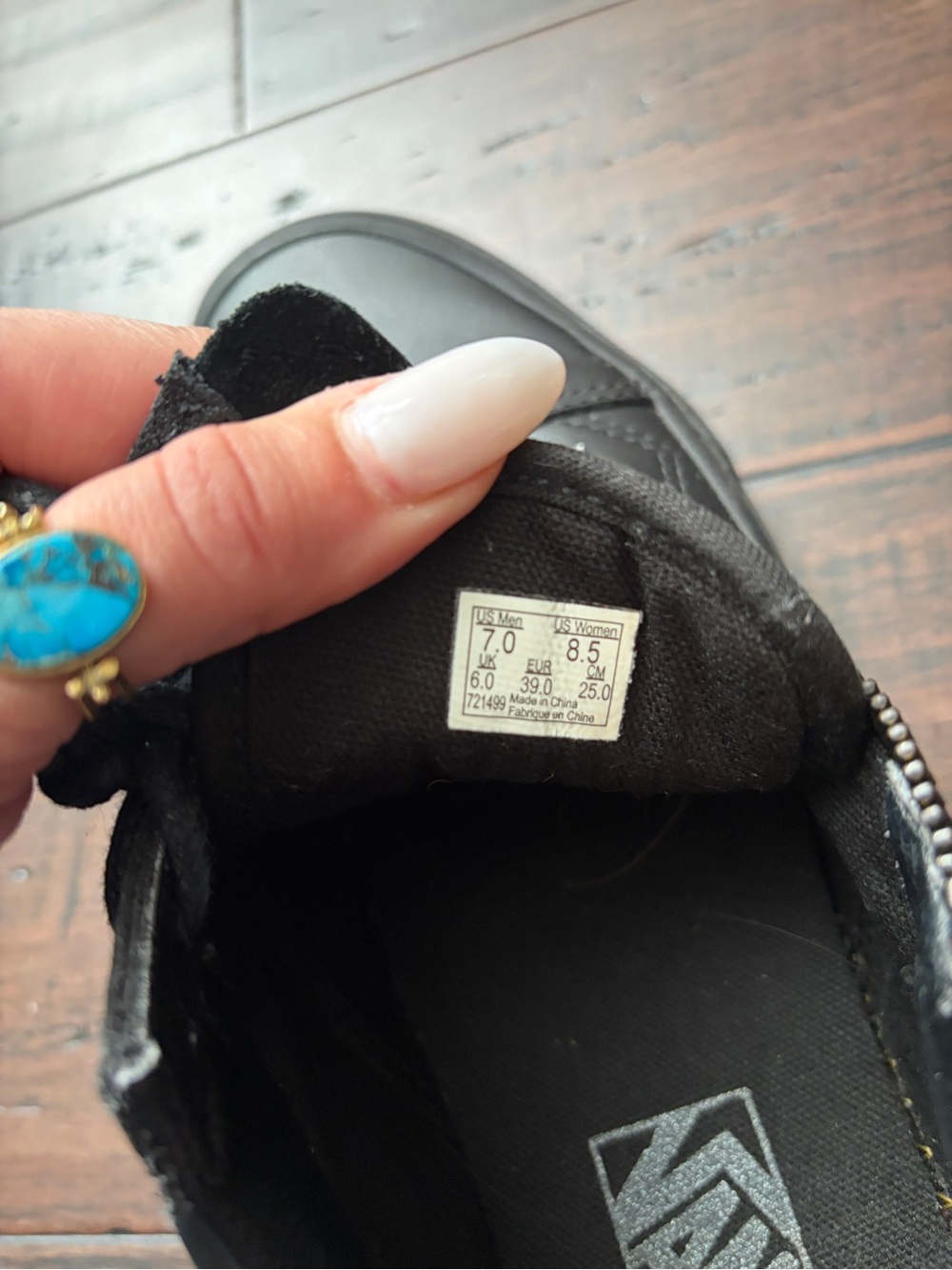 Vans Black Leather Low-Top Sneaker with Side Zip skate grunge 90’s Y2K - Picture 4 of 9